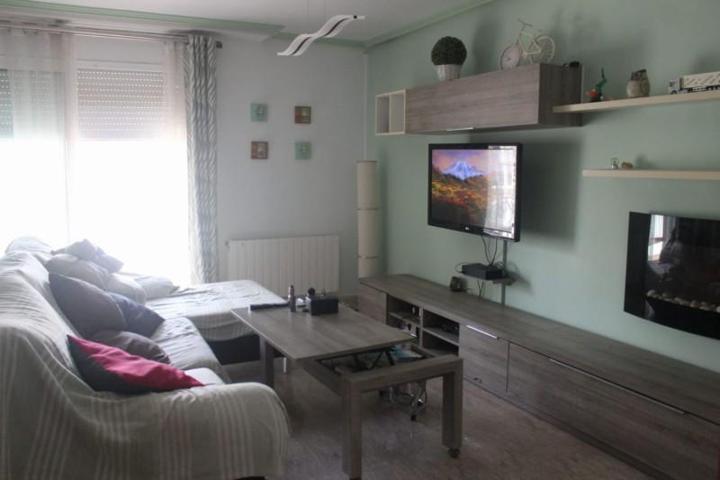 Adosada en venta en Castellvell del Camp, Castellvell Del Camp photo 0