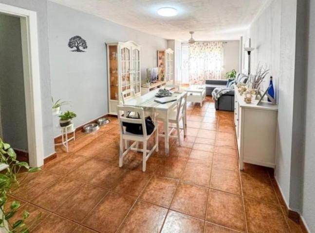 Piso en venta en Granadilla de Abona, El Médano photo 0