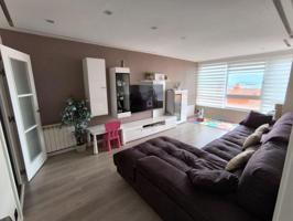 Piso en venta en Vigo, Berbés - Peritos photo 0