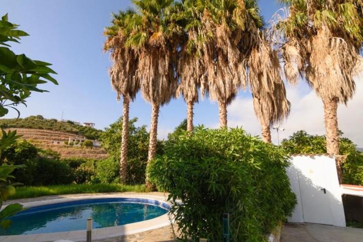 Casa con terreno en venta en Salobreña, Salobrena photo 0