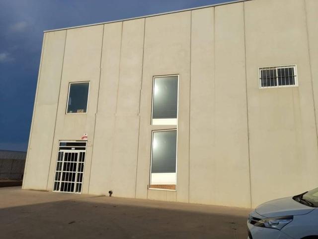 Nave industrial en venta en La Unión, La Unión photo 0