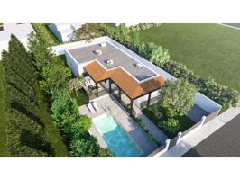 Casa en venta en Vallirana photo 0