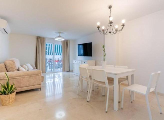 Apartamento en venta en Fuengirola, Centro Ciudad photo 0