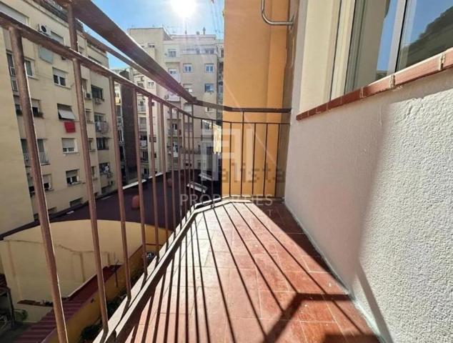 Piso en venta en Barcelona, La Sagrada Família photo 0