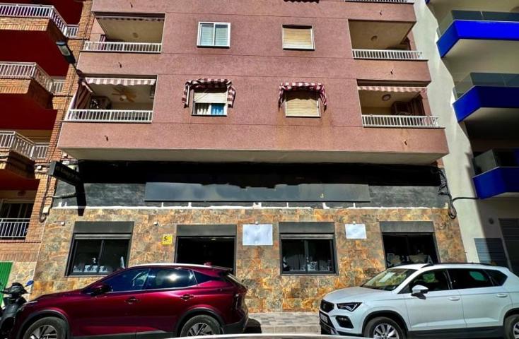 Local comercial en venta en Torrevieja, Playa del Cura photo 0