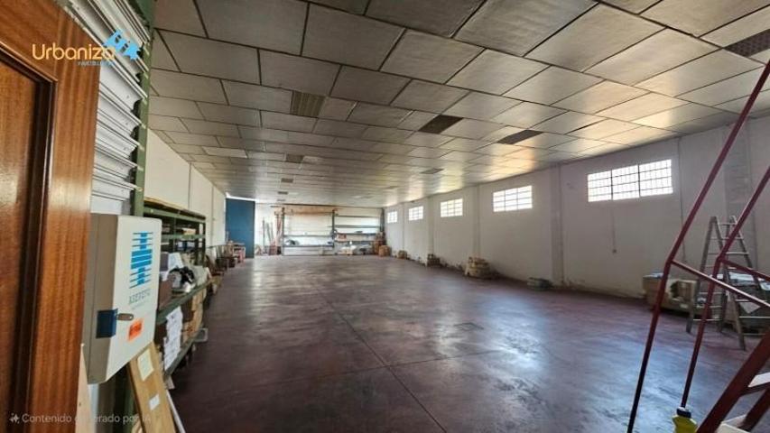 Nave industrial en venta en Badajoz, Pol. Ind. El Nevero photo 0