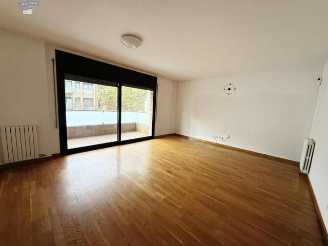 Piso en venta en Sabadell, Gracia photo 0