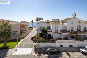 Bungalow en venta en Calahonda, Calahonda photo 0