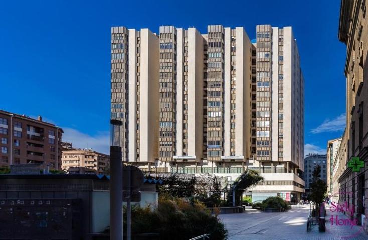 Piso en venta en Zaragoza, Centro photo 0