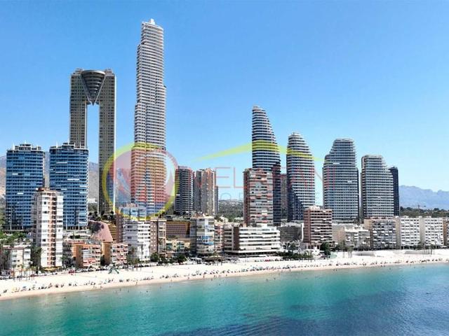 Apartamento en venta en Benidorm photo 0