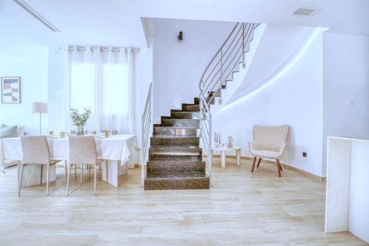 Chalet en venta en Torrevieja, Aguas nuevas 2 photo 0