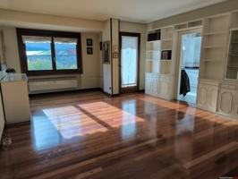 Piso en venta en Vitoria-Gasteiz, Vitoria-Gasteiz photo 0