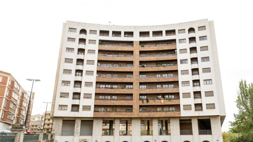 Piso en venta en Zaragoza, Paseo Sagasta photo 0