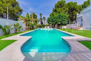 Chalet en venta en L'Eliana, El Camp de Tùria photo 0