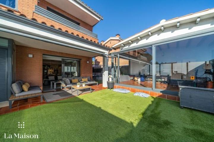 Adosada en venta en Sant Vicenç de Montalt, Can Boada photo 0