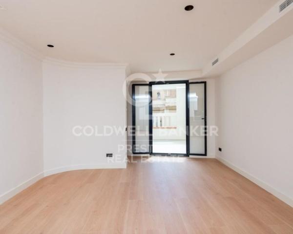 Aticos en venta en Barcelona photo 0