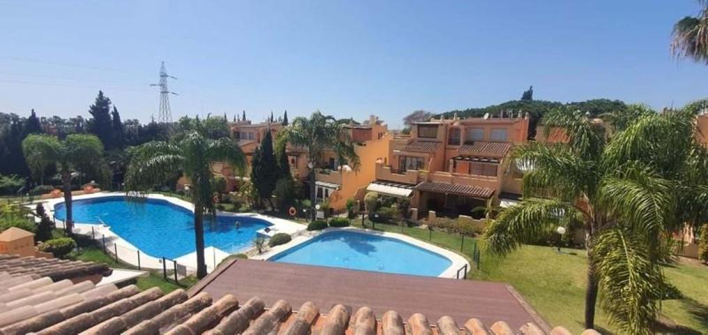 Chalet en venta en Marbella, Marbella photo 0