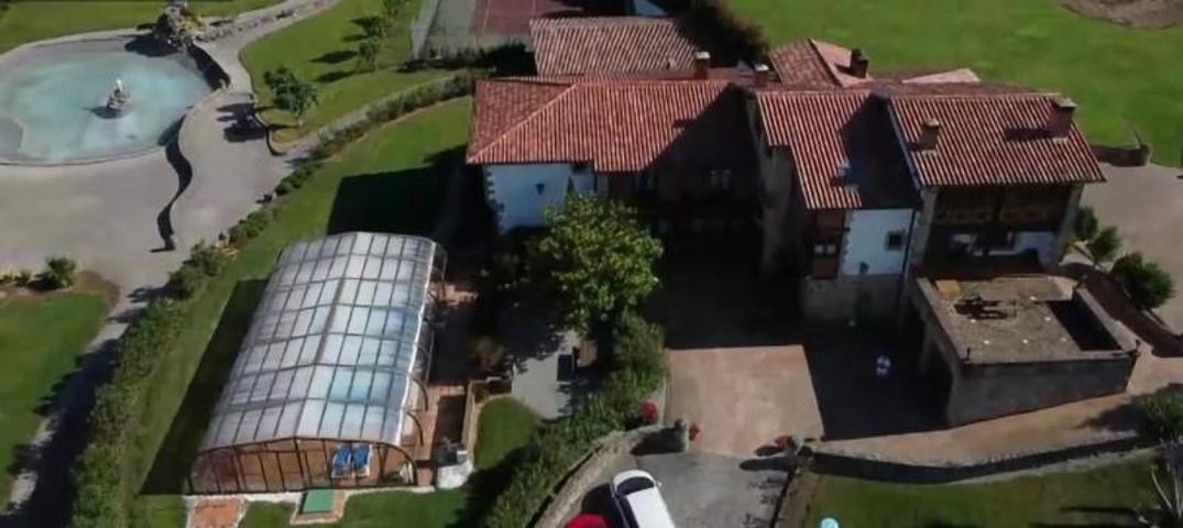 Chalet en venta en Santillana del Mar, Costa de cantabria photo 0