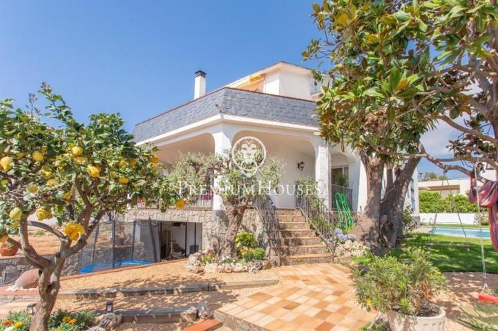 Casa en venta en el Masnou, Centro photo 0