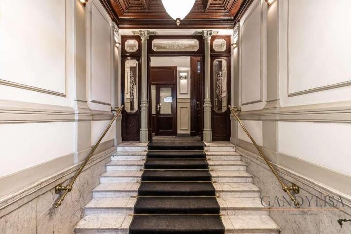 Piso en venta en Madrid, Almagro photo 0