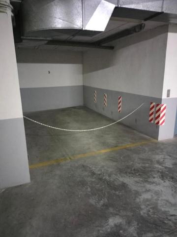 Garaje en alquiler en Granada, Gran via photo 0