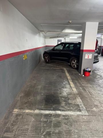 Parking en alquiler en L'Hospitalet de Llobregat, Collblanc photo 0