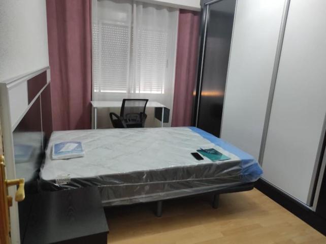 Habitación en alquiler en Albacete, Hospital photo 0