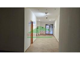 Local comercial en alquiler en Falset photo 0