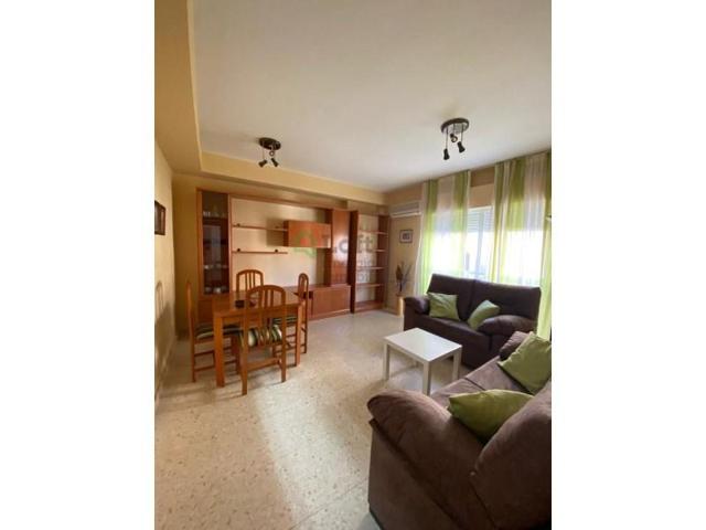 Apartamento en alquiler en Badajoz photo 0