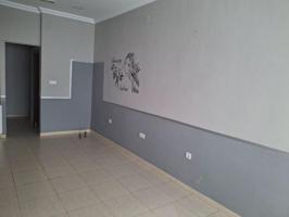 Local comercial en alquiler en Utrera, Utrera photo 0