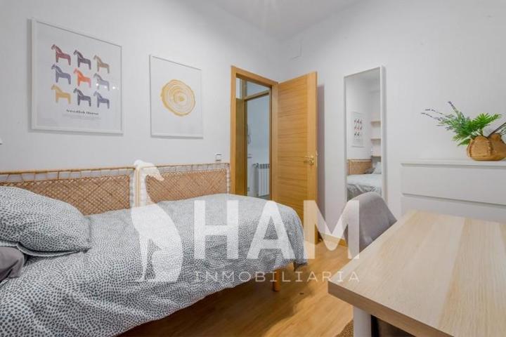 Habitación en alquiler en Las Rozas de Madrid, Las Matas- Peñascales photo 0