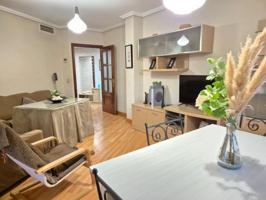 Apartamento en alquiler en Badajoz, Estacion F.F. - San Fernando photo 0