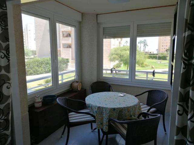 Apartamento en alquiler en Alicante, El Palmeral-Urbanova-Tabarca photo 0