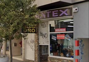 Local comercial en alquiler en Vigo, Teis photo 0