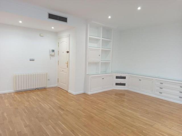 Piso en alquiler en Zaragoza, Paseo Sagasta photo 0