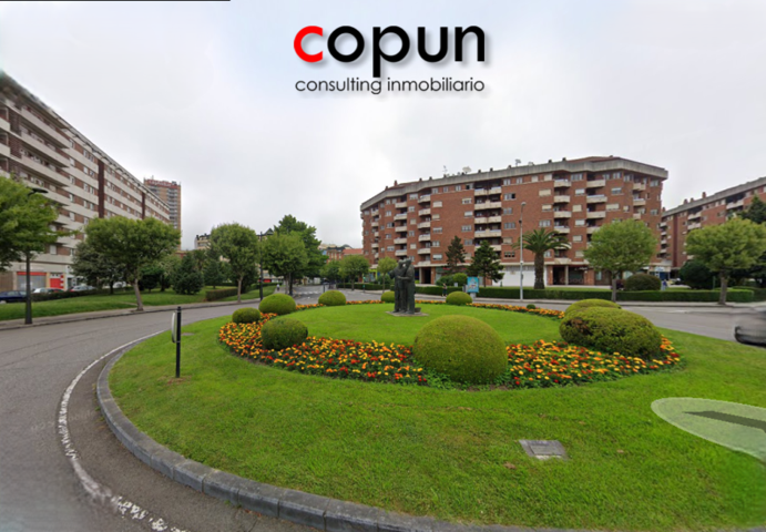 Local comercial en alquiler en Oviedo, Oviedo photo 0