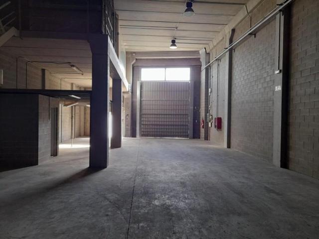 Nave industrial en alquiler en Mataró, Mataró photo 0