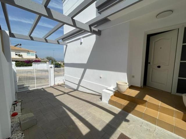 Chalet en alquiler en Alhaurín de la Torre photo 0