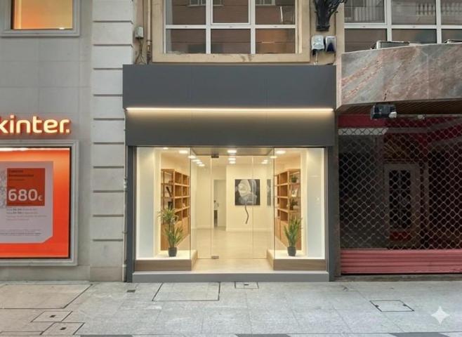 Local comercial en alquiler en Santander, Centro - Ayuntamiento photo 0