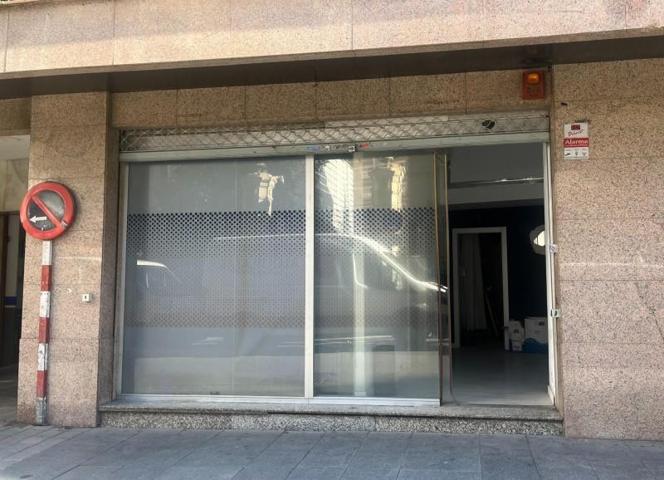Local comercial en alquiler en Granada, Centro photo 0