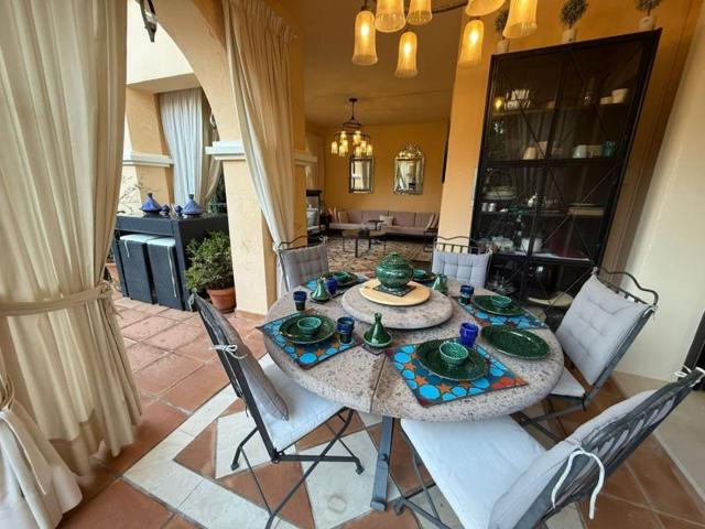 Apartamento en alquiler en Benahavís, La Quinta photo 0