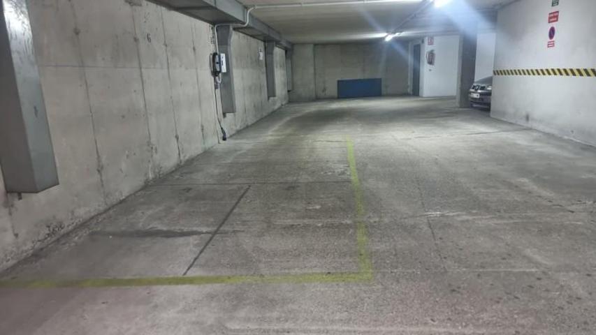 Garaje en venta en Utebo, Área de Utebo photo 0