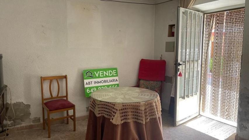 Casas de pueblo en venta en Alborea, Alborea photo 0