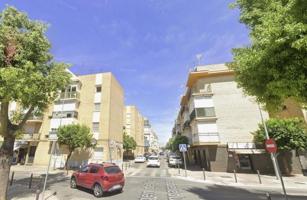 Piso en venta en Dos Hermanas, Los Pirralos photo 0