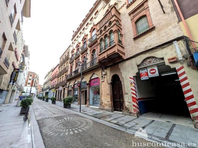 Piso en venta en Linares, Calle Canalejas, 23700 photo 0