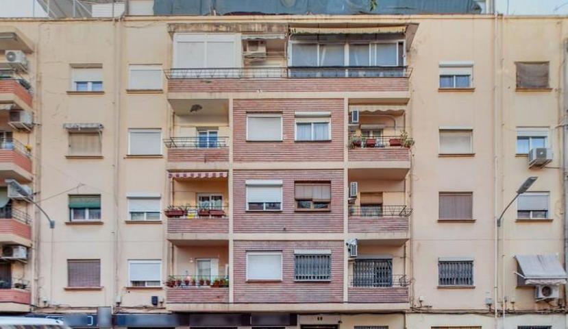 Piso en venta en Valencia, Sant Llorenç photo 0