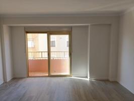 Piso en venta en Utiel, Comunidad valenciana photo 0