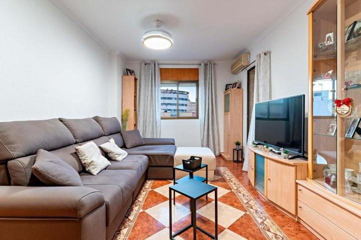 Piso en venta en El Ejido, Ejido norte photo 0