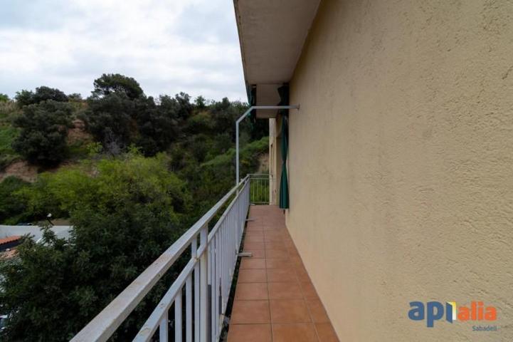 Piso en venta en Sabadell, Torre romeu photo 0