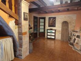 Casa en venta en Jérica, Casco antiguo 9 photo 0